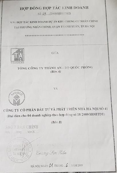 Hà Nội: Mua nhà trên giấy, người dân khốn khổ đi đòi lại tiền “mồ hôi nước mắt” - 4 Hà Nội: Mua nhà trên giấy, người dân khốn khổ đi đòi lại tiền “mồ hôi nước mắt” - 4