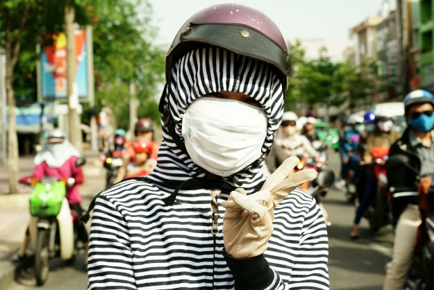 Góc nhìn hài hước của một “ông Tây” về cách chị em “chống nắng” - 8