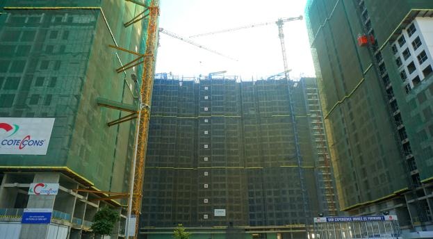 Những căn hộ cao tầng tại Vinhomes Gardenia đang hoàn thiện từng ngày