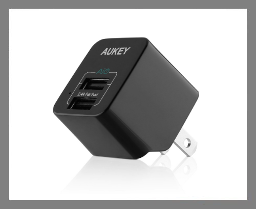 Mách bạn những món đồ công nghệ "rẻ tiền" chất lượng cao - 3 Adapter sạc 2 cổng.