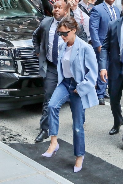 
Giá trị thương hiệu thời trang của bà Beck đã lên tới 100 triệu bảng Anh nhưng số lỗ này cho thấy việc kinh doanh thời trang của cựu ca sỹ 43 tuổi chưa thực sự hiệu quả
