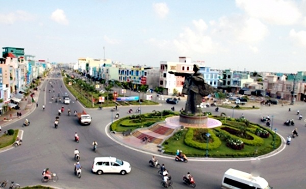 Đà Nẵng thanh bình, không có tai nạn giao thông 3 ngày Tết - 1 Lưu lượng người và phương tiện tham gia giao thông ở trung tâm thành phố thưa thớt, Đà Nẵng không ghi nhận tai nạn giao thông nghiêm trọng nào trong những ngày đầu Tết Nguyên Đán