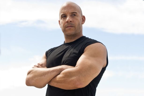 Vin Diesel đứng ở vị trí thứ 3 với 54,5 triệu USD (1.238 tỷ đồng). Trong năm qua, Vin đóng những phim như “xXx: Return of Xander Cage” (XXX: Sự trở lại của Xander Cage), “The Fate of the Furious” (Fast & Furious 8), “Guardians of the Galaxy Vol. 2” (Vệ binh đải ngân hà 2).