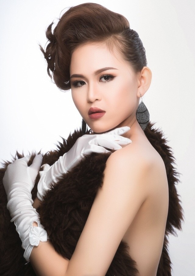 Cận cảnh những người đẹp vào bán kết Hoa khôi Nam Bộ 2017 (P.2) - 13 Nguyễn Thị Bích Tuyền (SN 1996, Bến Tre).