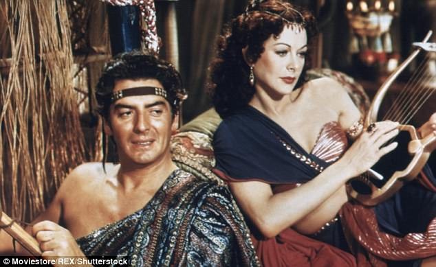 Cuộc đời “nữ diễn viên đầu tiên đóng cảnh nóng” - 5 Hedy Lamarr trong phim “Samson & Delilah” (1949). Bà qua đời năm 2000 ở bang Florida (Mỹ).