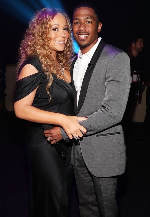 Mariah Carey và Nick Cannon - Khoảng cách 10 tuổi: Cặp đôi nghệ sĩ đã quyết định “đường ai nấy đi” hồi năm 2014 và chính thức ly hôn năm 2015 sau 6 năm gắn bó. Trong cuộc hôn nhân này, họ đã cùng đón một cặp song sinh. Cho tới giờ, dù đã chia tay, Mariah và Nick vẫn thường xuyên gặp gỡ, đoàn tụ để cùng chăm sóc, nuôi nấng hai người con chung.