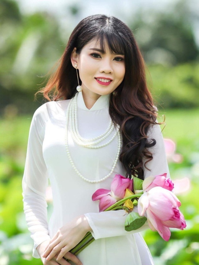 Cận cảnh những người đẹp vào bán kết Hoa khôi Nam Bộ 2017 (P.2) - 18 Nguyễn Thị Lệ Phượng (SN 1993, Tiền Giang).