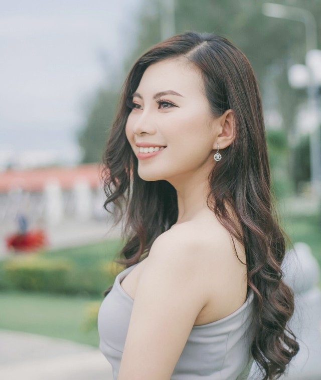 Cận cảnh những người đẹp vào bán kết Hoa khôi Nam Bộ 2017 (P.2) - 19 Nguyễn Thị Ngọc Trân (SN 1995, Cần Thơ).