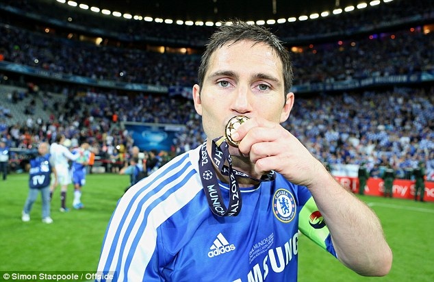 Lampard giã từ sự nghiệp cầu thủ ở tuổi 38 - 1
Lampard giã từ sự nghiệp cầu thủ ở tuổi 38