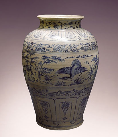 Bình vẽ thiên nga, gốm hoa lam, thời Lê sơ, thế kỷ 15.