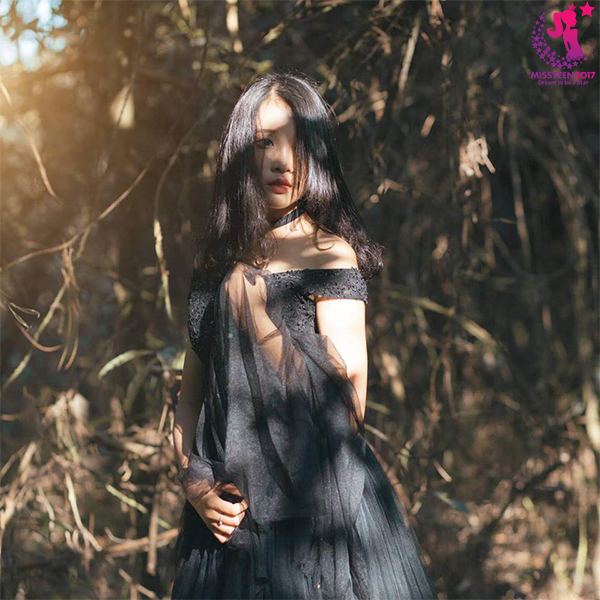Những cô nàng 1999 "áp đảo" ngày mở màn cuộc thi Miss Teen - 3 Phan Khánh Linh (sinh năm 2000) đến từ Phủ Thượng Đoạn, Hải An, Hải Phòng