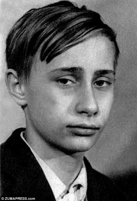 Ảnh hiếm của Tổng thống Putin thời trẻ - 3
Ông Putin ở tuổi thiếu niên.