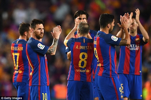 Messi lập cú đúp, Barcelona ngược dòng thắng đậm Eibar - 4
Barcelona ngậm ngùi về nhì tại La Liga năm nay