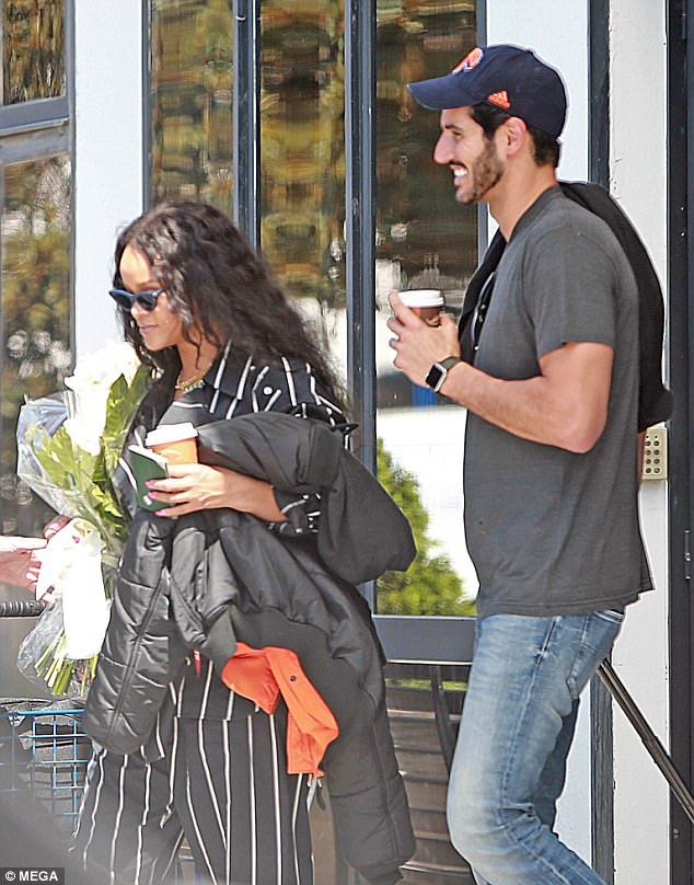9 người đẹp showbiz hẹn hò “tỷ phú USD” - 7 Nữ ca sĩ Rihanna và doanh nhân người Ả Rập Saudi - Hassan Jameel