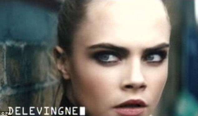 Quảng cáo mascara dài mi phi thực tế bị cấm - 4 Sự việc lần này khá thu hút sự quan tâm của truyền thông và công chúng Anh bởi tính chất hy hữu của nó. Trước nay, khi xem những quảng cáo mascara và trải nghiệm thực tế qua sử dụng, nhiều người tiêu dùng đã “tự hiểu” mức độ trung thực của các quảng cáo này đến đâu.