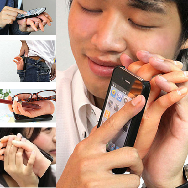 10 kiểu ốp lưng iPhone lạ đời nhất mà bạn từng thấy - 9 Ốp lưng iPhone độc đáo với hình bàn tay, có lẽ được thiết kế dành cho những người độc thân cảm thấy thiếu thốn tình cảm, trừ khi nó không làm bạn ... phát khiếp.