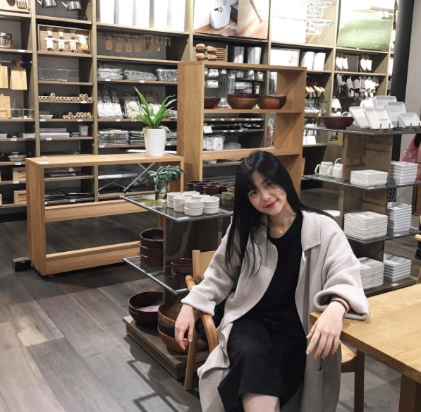 Du học sinh Việt cười khoe lúm đồng tiền khiến ngàn trái tim thương nhớ - 4 Má lúm đồng tiền là đặc trưng của Anh Tú