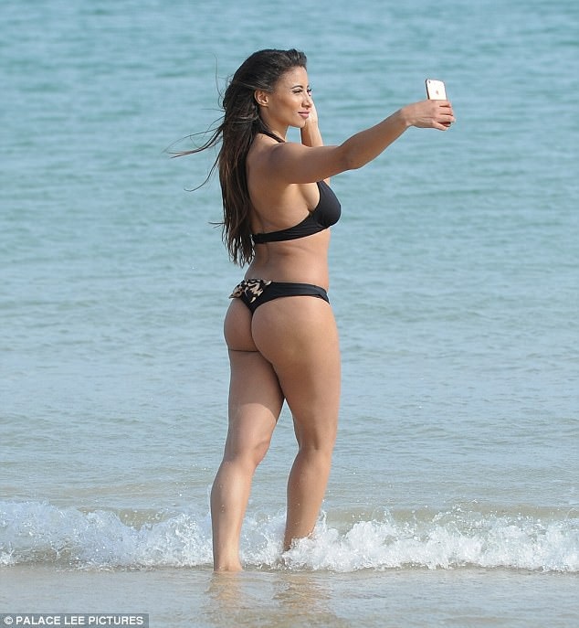 
Gần đây cô là gương mặt mới được yêu thích trên màn ảnh nhỏ Anh quốc
