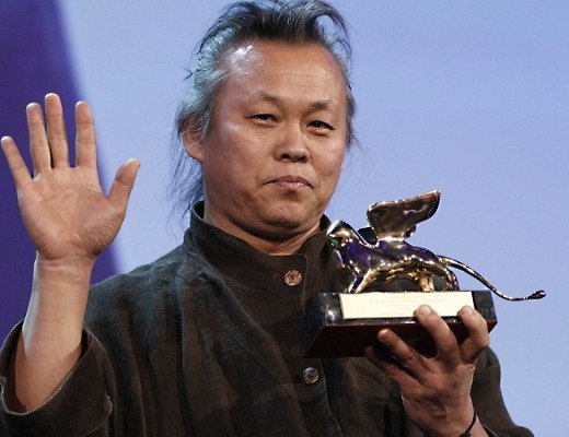 Giới làm phim Hàn Quốc rúng động vì “tượng đài điện ảnh” bị điều tra - 2 Đạo diễn Kim Ki Duk từng nhận giải Sư tử vàng ở LHP Venice với phim “Pieta” (2012).