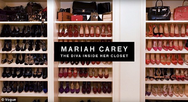 Choáng ngợp trước tủ đồ của diva Mariah Carey - 7 Tủ đựng túi và giày của Mariah cũng đặc biệt ấn tượng.