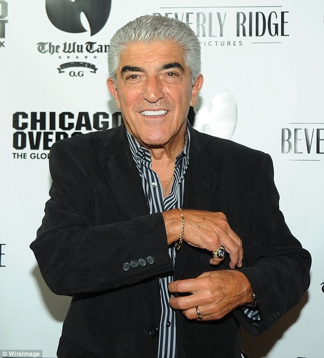 Tài tử chuyên trị vai “gangster” qua đời khi đang phẫu thuật tim - 2 Frank Vincent, nam diễn viễn của loạt phim “The Sopranos” và phim điện ảnh “Goodfellas”, đã vừa qua đời vào thứ 4 vừa qua ở tuổi 78.