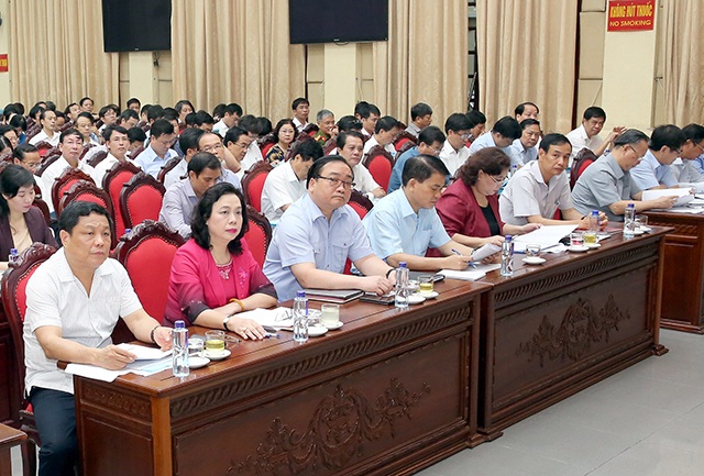 Hà Nội bỏ phiếu giới thiệu cán bộ chủ chốt nhiệm kỳ tới - 1 Các đại biểu tham dự Hội nghị