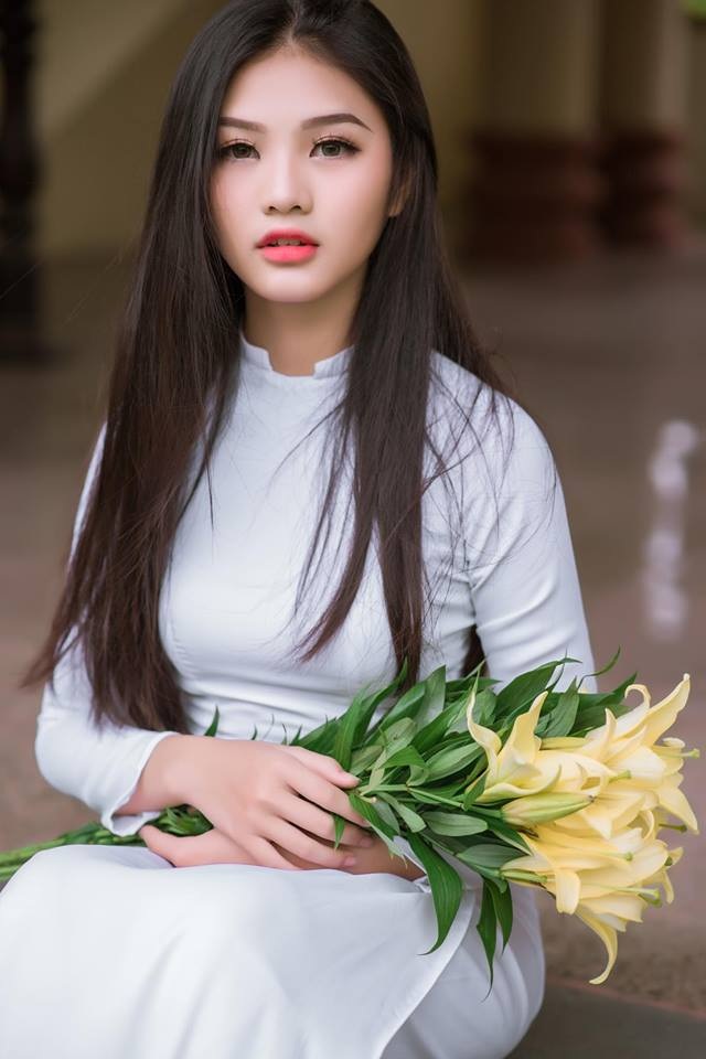 Nữ sinh 16 tuổi cao 1m71, học giỏi tiếng Anh và tiếng Pháp - 4 Nữ sinh 16 tuổi cao 1m71, học giỏi tiếng Anh và tiếng Pháp - 4