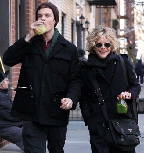 Khi “con sao” sững sờ nhận ra cha mẹ mình là… sao - 7 Cặp đôi diễn viên Meg Ryan - Dennis Quiad và con trai Jack Quiad