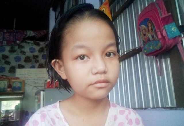 Ánh mắt đáng thương của bé gái 10 tuổi bị câm điếc kèm tim bẩm sinh - 8