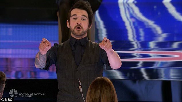 Rùng mình trước tiết mục thử thách giới hạn chịu đựng của cơ thể - 5 Thí sinh Colin Cloud tự gọi mình là “Sherlock Holmes thứ thiệt” và tiết mục của anh quả thực đã khiến người xem không phải thất vọng.
