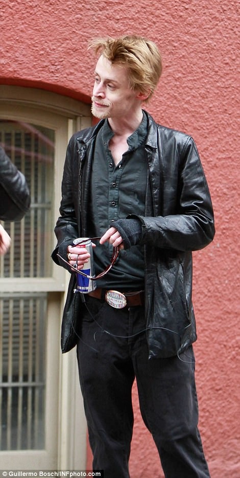 
Fans từng bàng hoàng khi thấy Macaulay Culkin ra phố vào năm 2012với bộ dạng như thế này.
