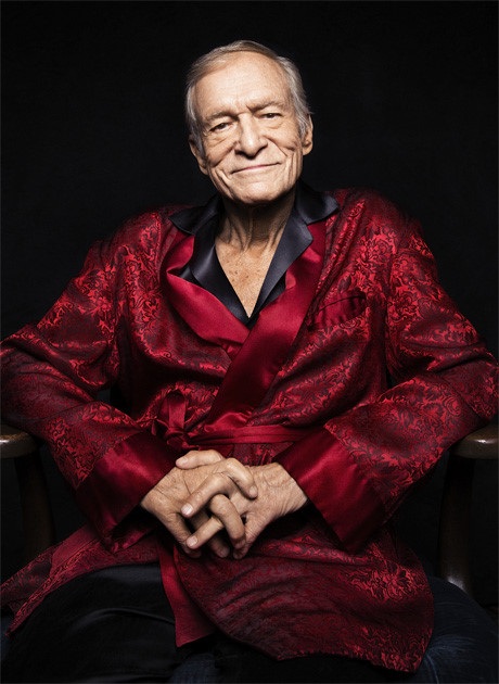 Nam diễn viên “Joker” hóa thân thành… “ông trùm Playboy” - 2 Ông trùm Playboy - Hugh Hefner