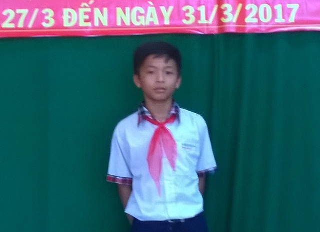 Nam sinh lớp 8 chế tạo máy bơm nước tự động trên ghe tàu - 1
Em Võ Minh Thông vừa đoạt giải Nhất cuộc thi Sáng tạo thanh thiếu niên, nhi đồng tỉnh Vĩnh Long năm 2017.