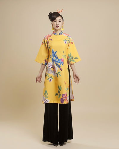 Á hậu Xuân Quỳnh khoe nét đẹp Á Đông trong tà áo dài xuân - 8 Trong những ngày đầu năm, Xuân Quỳnh mang đến hình ảnh nhẹ nhàng, tươi mới với những chiếc áo dài cách tân trẻ trung.