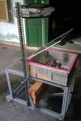 Hai nữ sinh dùng phế phẩm sáng chế bếp năng lượng mặt trời - 2 Sản phẩm bếp năng lượng mặt trời
