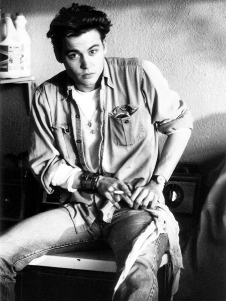 Khó nhận ra các tài tử Hollywood khi chưa nổi tiếng - 9
Johnny Depp năm 1987 - khi anh 24 tuổi