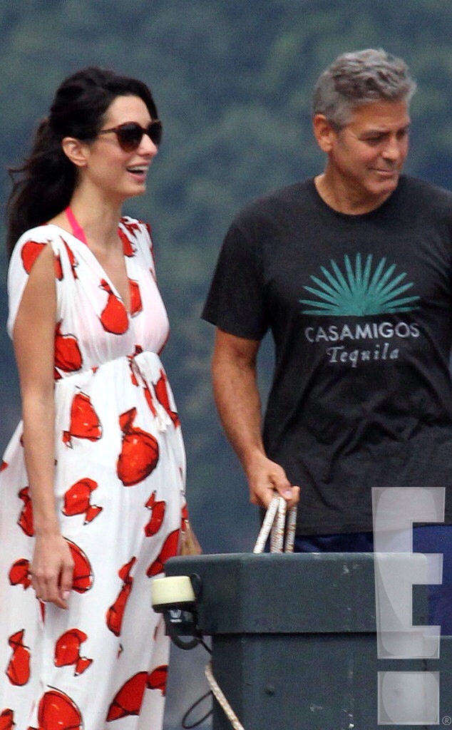 Vợ George Clooney thon thả tái xuất sau khi sinh con - 7
Amal Alamuddin là người phụ nữ hiếm hoi có thể thay đổi cuộc sống và suy nghĩ của tay chơi George Clooney. Ông chưa bao giờ muốn kết hôn trở lại và sinh con cho tới khi gặp cô.