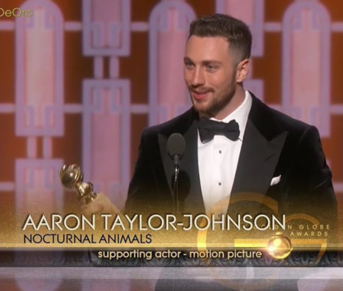 "La la land" thắng tuyệt đối tại lễ trao giải Quả cầu vàng 2017 - 6
Aaron Taylor-Johnson nhận giải Nam diễn viên phụ xuất sắc nhất Quả cầu vàng 2017.