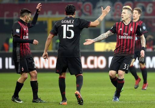 AC Milan gục ngã trước Napoli trong trận cầu 6 điểm - 2 Dù rất cố gắng nhưng AC Milan chỉ gỡ được 1 bàn