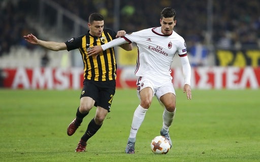 Hòa bạc nhược, Arsenal vẫn giành vé đi tiếp ở Europa League - 2 AC Milan cũng trải qua trận đấu đáng quên trước AEK Athens