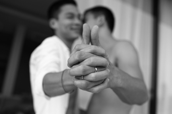 Trước đó, vào năm 2015, câu chuyện đám cưới đồng tính của nhà thiết kế Adrian Anh Tuấn và bạn trai Sơn Đoàn từng thu hút sự chú ý của dư luận. Đám cưới của cặp đôi đã diễn ra tại một khu nghĩ dưỡng sang trọng ở Nha Trang.