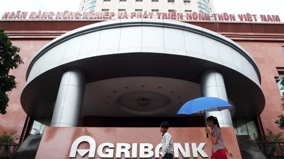Giám đốc Agribank Bến Thành đối mặt với án tử hình - 1 Với hàng loạt sai phạm của mình, bị cáo Nguyễn Thị Hoàng Oanh, nguyên giám đốc Agribank Bến Thành, đối mặt với án tử hình (ảnh minh họa)
