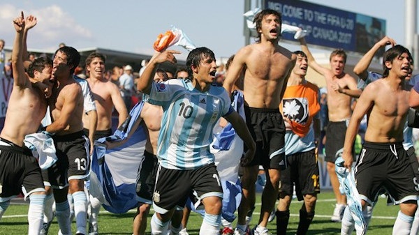 Vì sao Argentina không còn là thế lực hàng đầu ở sân chơi U20 thế giới? - 1 Từ sau năm 2007, bóng đá Argentina không còn sản sinh ra những ngôi sao cỡ Aguero (10), ở lứa tuổi 20