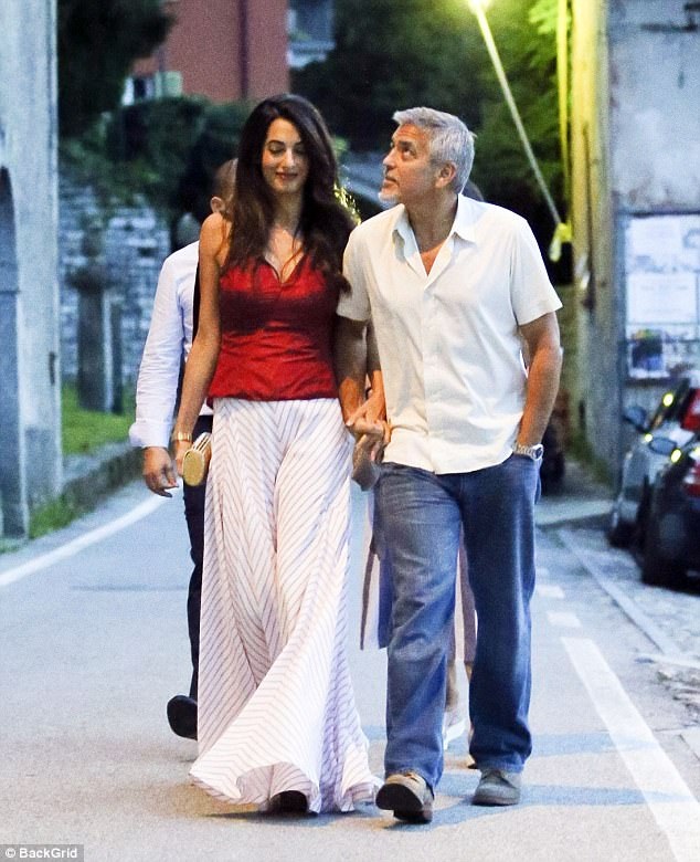 “Gã đầu bạc” George Clooney không rời mắt khỏi “bà xã” - 5