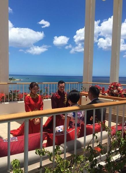 Đám cưới lãng mạn, ấm áp của An Dĩ Hiên và đại gia Macau - 2
Cô dâu và chú rể ra mắt bố mẹ hai bên gia đình.