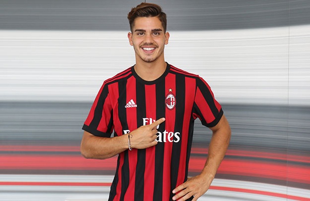 Chi 38 triệu euro, AC Milan đón tân binh thứ 4 - 1 Andre Silva chính thức gia nhập AC Milan