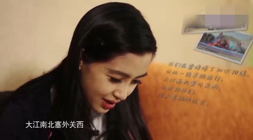 Bà mẹ trẻ Angelababy lần đầu khoe con trai cưng trên truyền hình - 8 Bà mẹ trẻ Angelababy lần đầu khoe con trai cưng trên truyền hình - 8