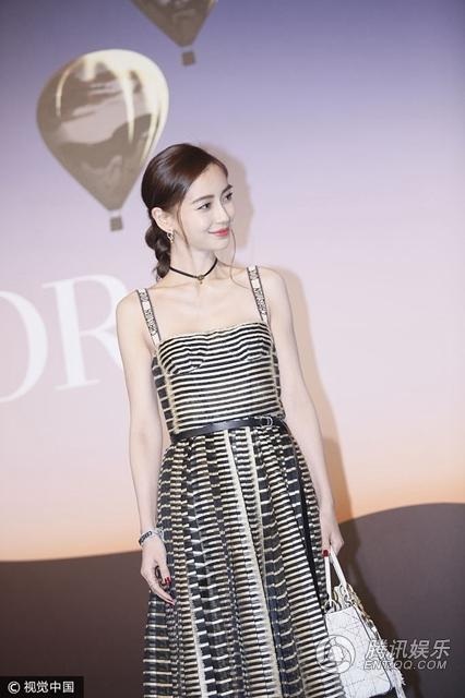 Không cần "vòng một" bốc lửa, Angelababy vẫn xinh đẹp và cuốn hút - 9
Thần thái hoàn hảo của Angelababy - ngôi sao xinh đẹp hàng đầu châu Á