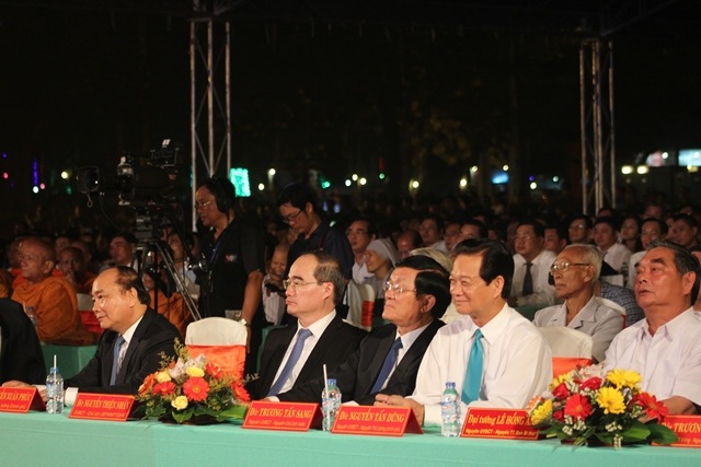 Trà Vinh đón nhận Huân chương Độc lập hạng Nhất - 1 Đại biểu tham gia lễ kỷ niệm 25 năm tái lập tỉnh Trà Vinh