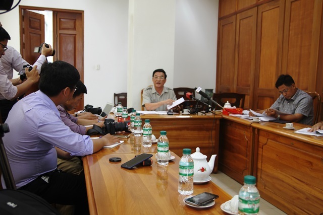 UBND tỉnh Vĩnh Long họp báo cung cấp thông tin về khai thác cát trái phép